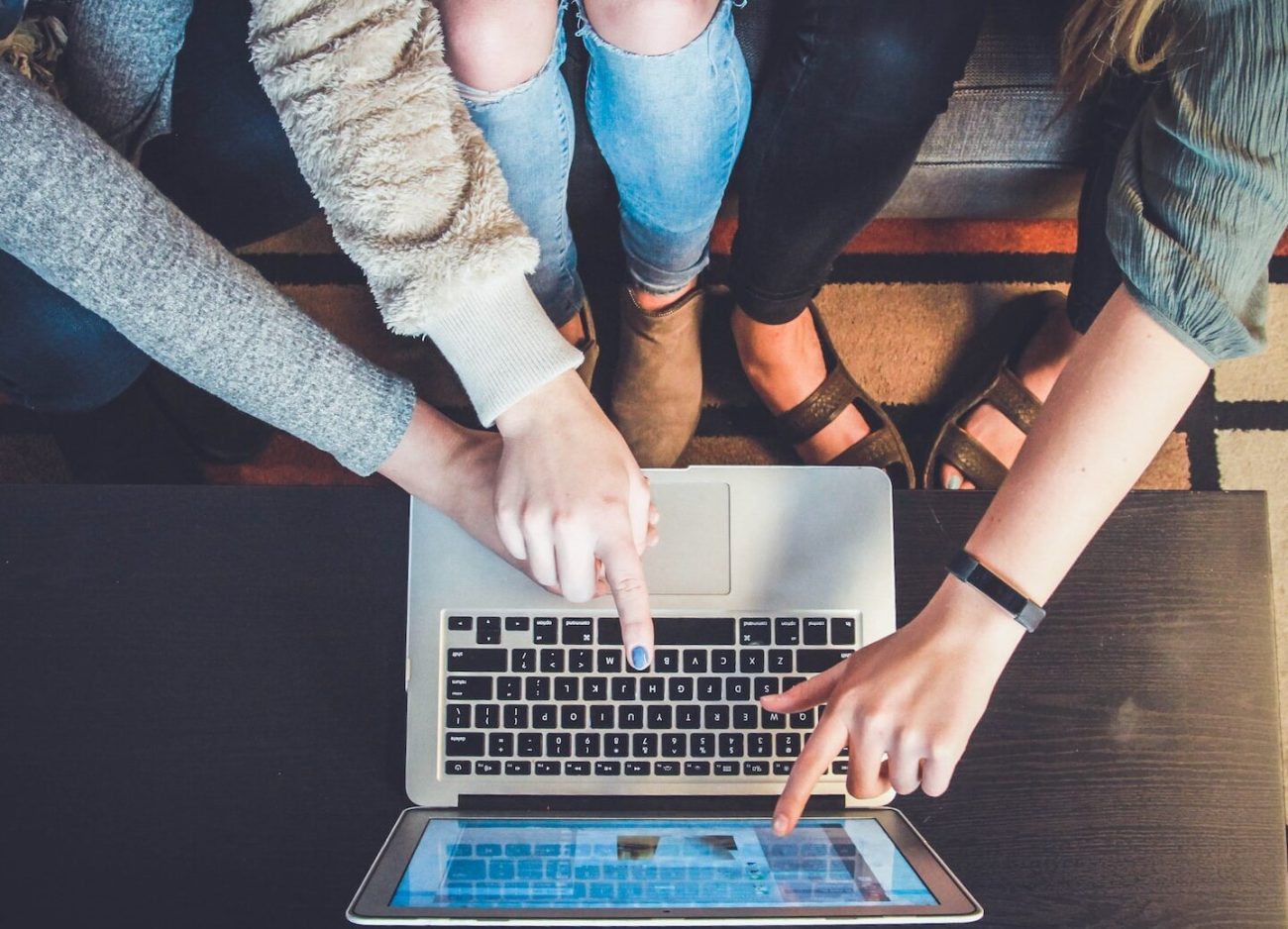 john-schnobrich-2FPjlAyMQTA-unsplash